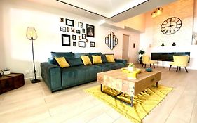 Le Loft - P4 avec bain jacuzzi et Sauna parking